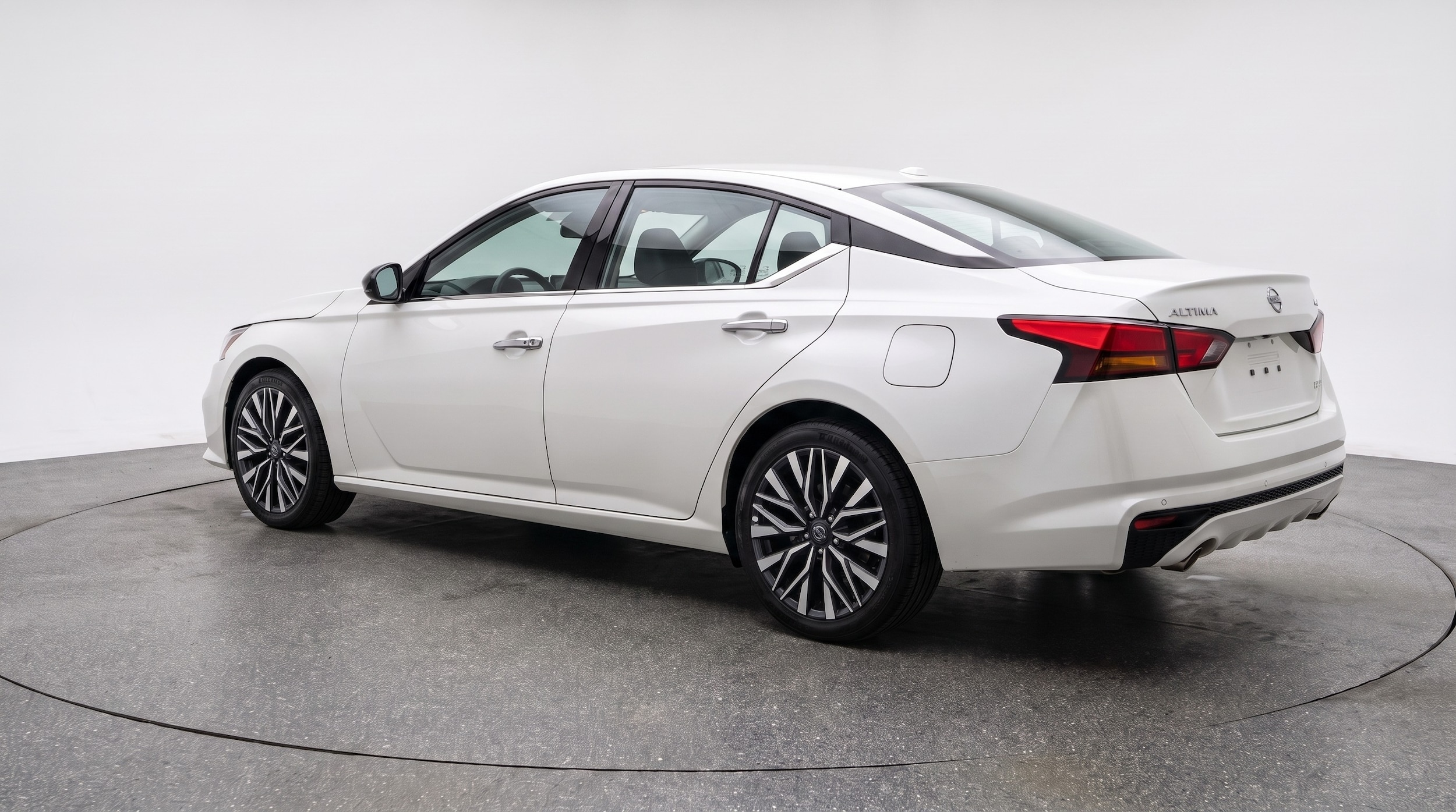 Thumbnail: 2025 Nissan Altima - 5