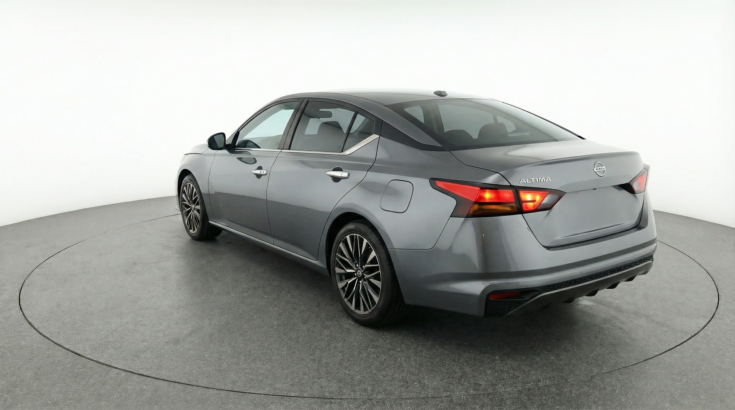 Thumbnail: 2025 Nissan Altima - 5