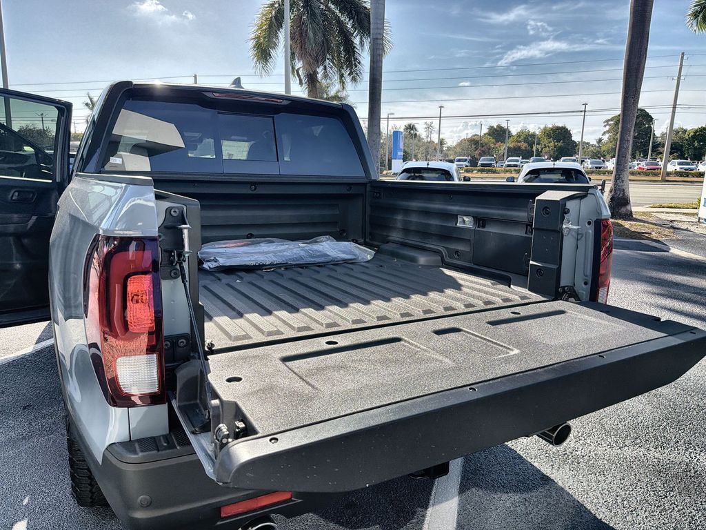 2025 Honda Ridgeline TrailSport - Photo 28