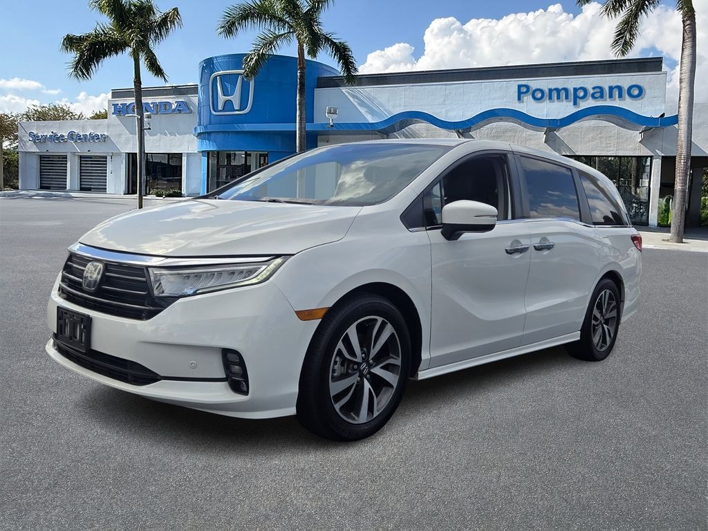 Certified 2022 Honda Odyssey Touring Minivan/Van