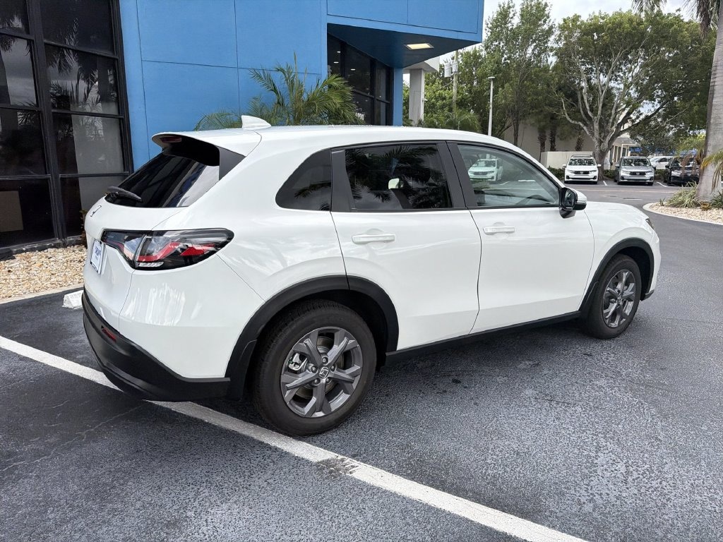 New 2027 Honda HR-V LX SUV