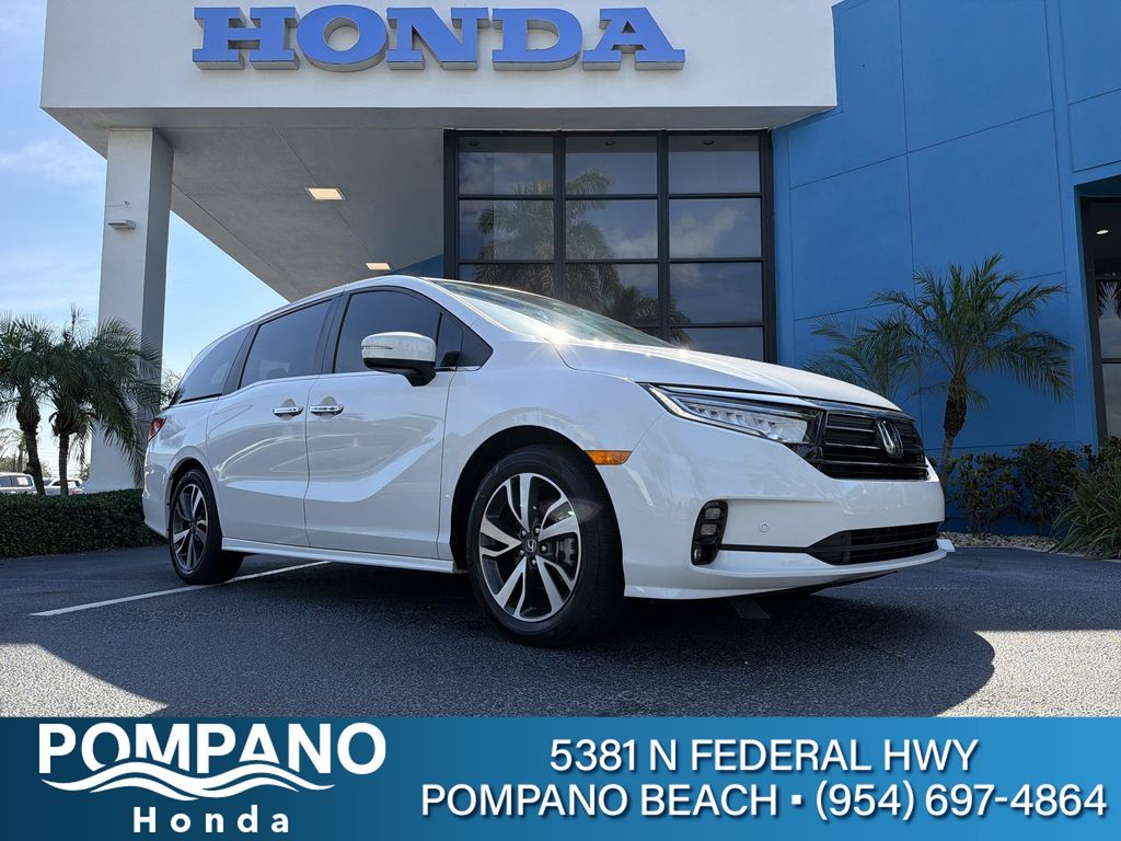 2024 Honda Odyssey Touring's photo