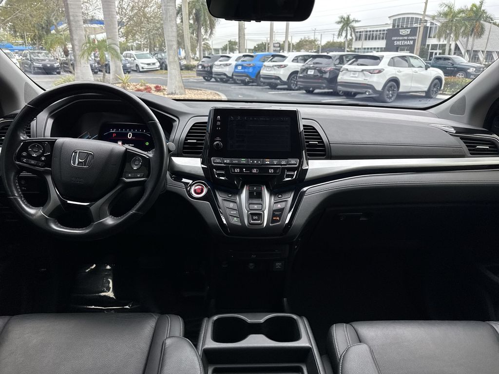 2024 Honda Odyssey Touring - Photo 10