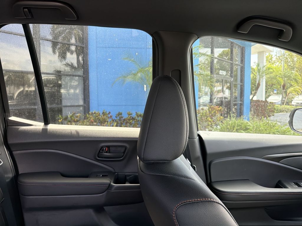 2025 Honda Ridgeline TrailSport - Photo 16