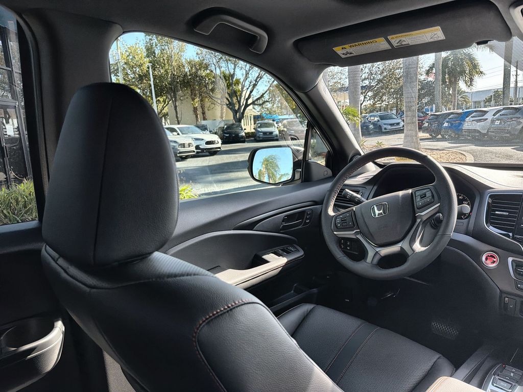 2025 Honda Ridgeline TrailSport - Photo 17