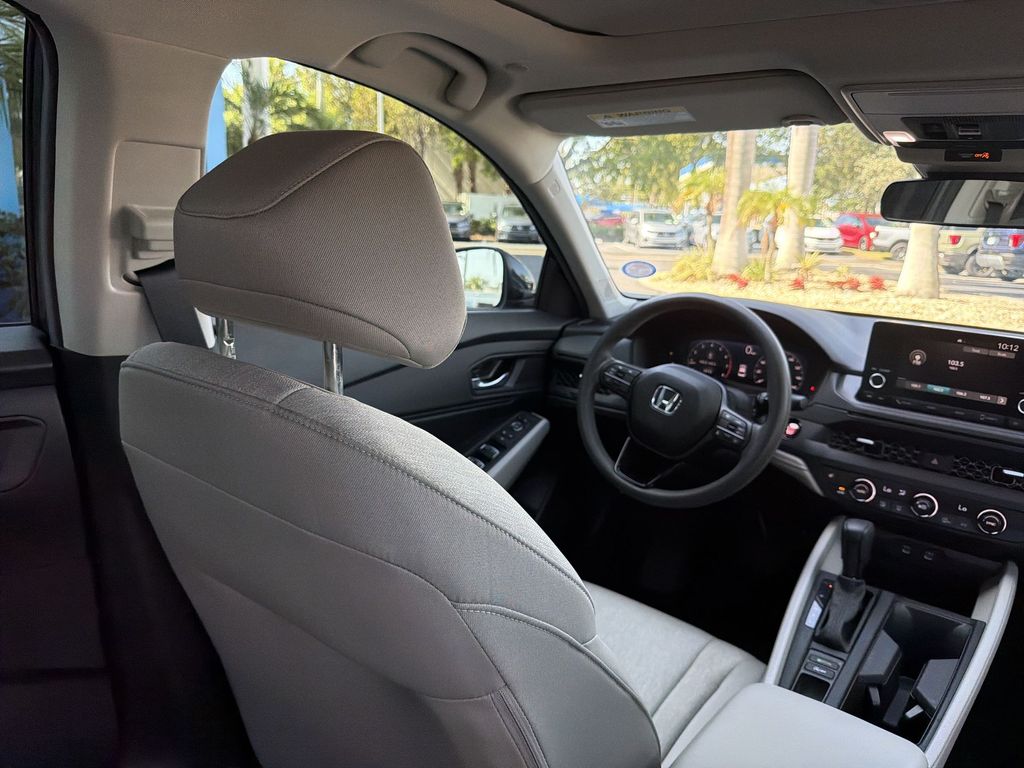 2024 Honda Accord EX - Photo 17