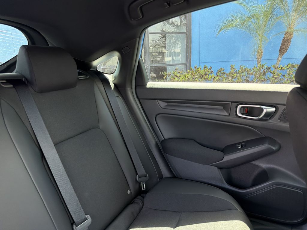 2025 Honda Civic Hatchback Sport - Photo 15