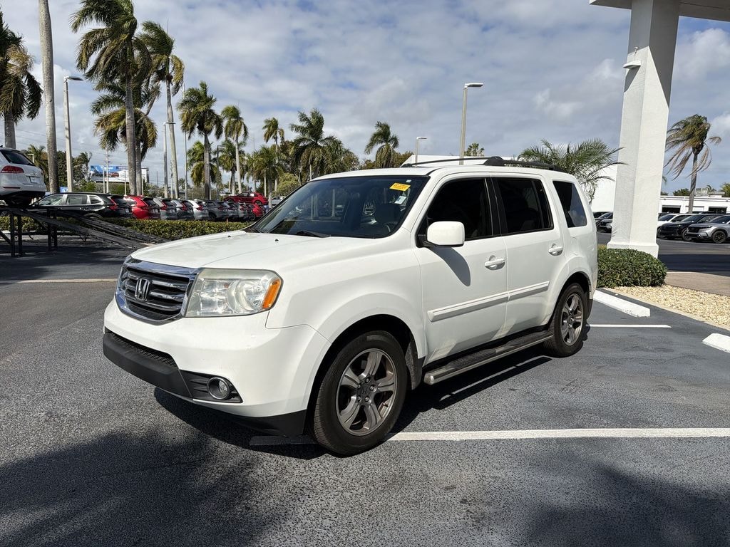 Used 2015 Honda Pilot SE SUV