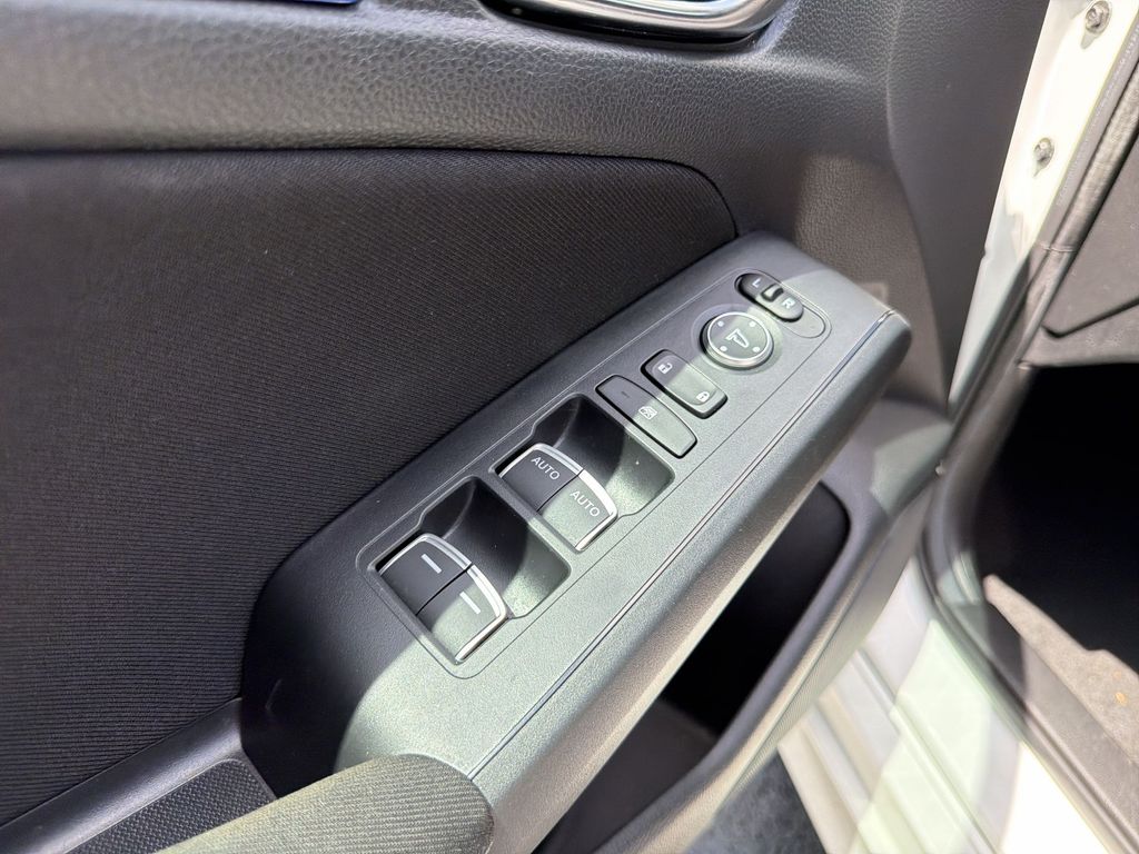 2025 Honda Civic Sport - Photo 30