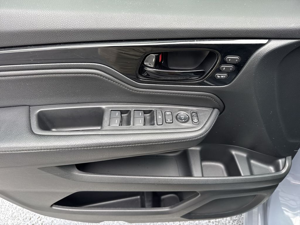 2024 Honda Odyssey Touring - Photo 36