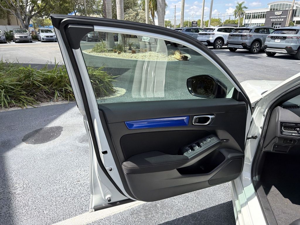 2025 Honda Civic Sport - Photo 29