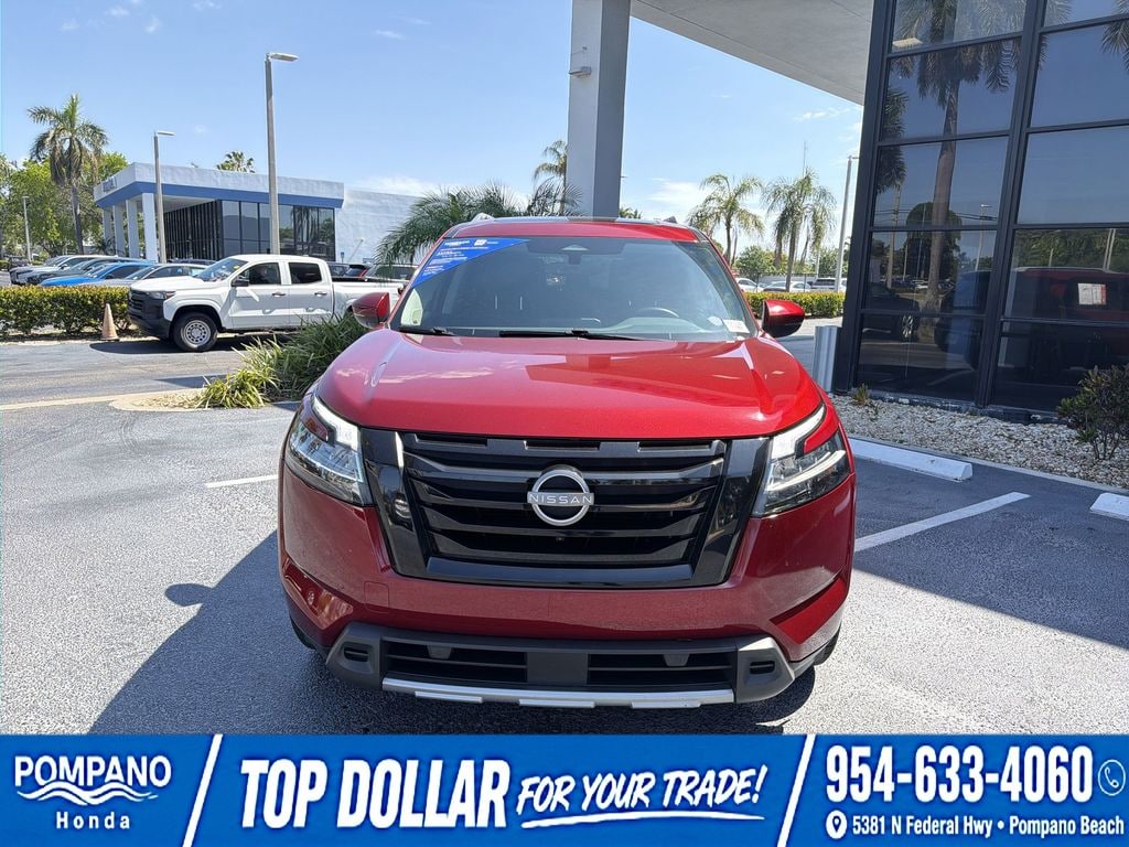 Used 2024 Nissan Pathfinder SL SUV