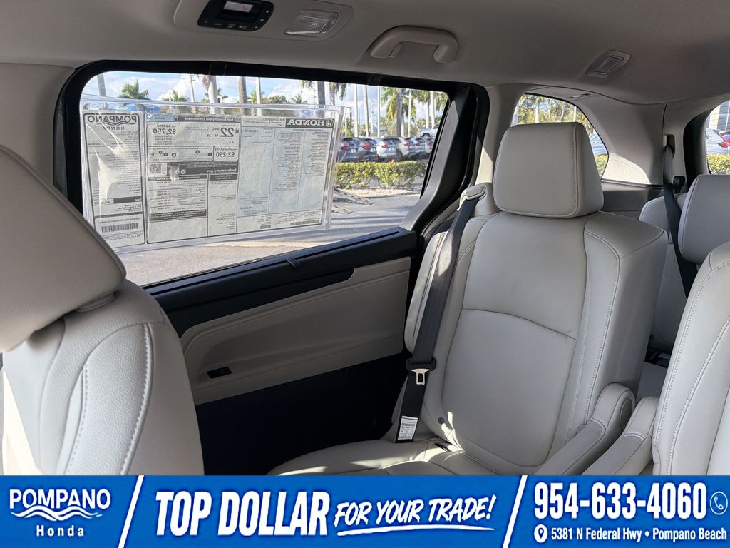 2026 Honda Odyssey EX-L - Photo 14