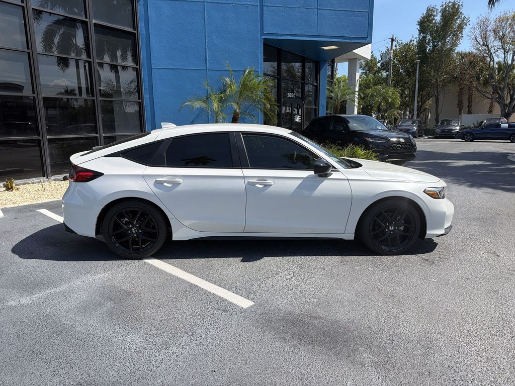 2025 Honda Civic Hatchback Sport - Photo 9