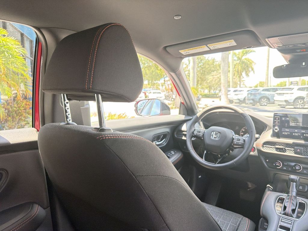 2026 Honda HR-V Sport - Photo 17