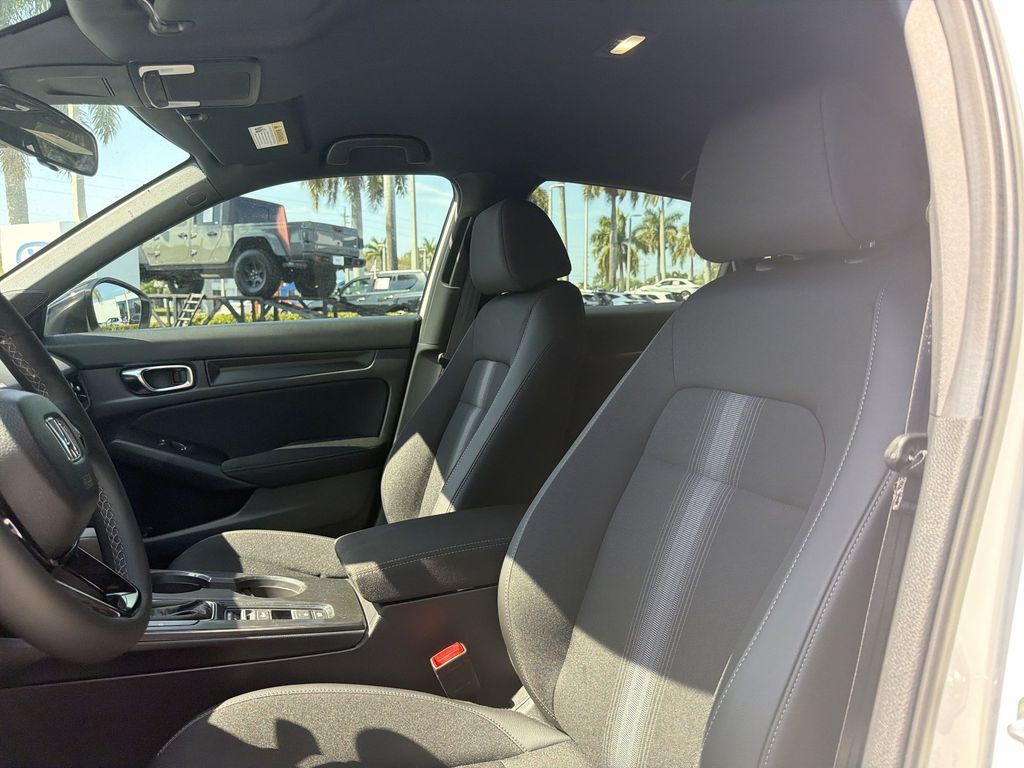 2025 Honda Civic Hatchback Sport - Photo 21