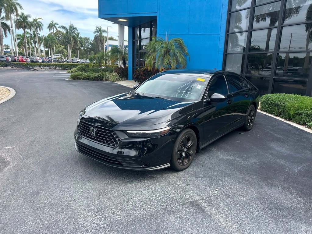 Used 2025 Honda Accord SE Sedan