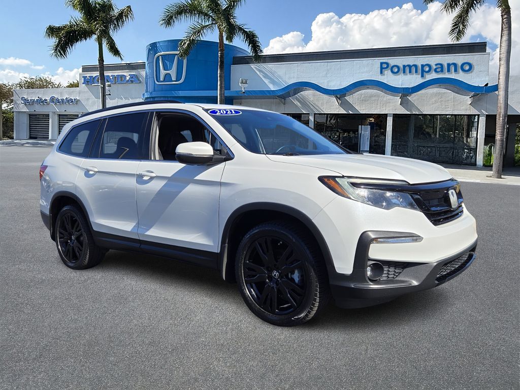 2021 Honda Pilot SE's photo