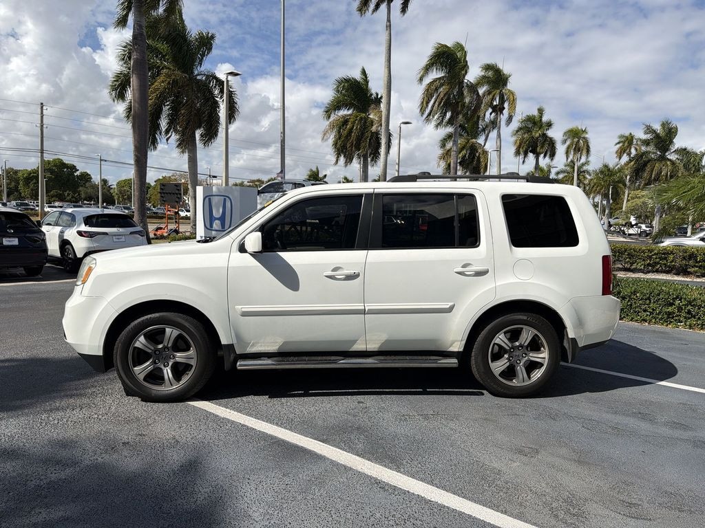 Used 2015 Honda Pilot SE SUV