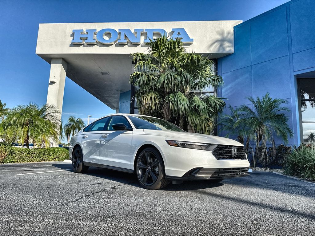 2025 Honda Accord Hybrid Sport-L's photo