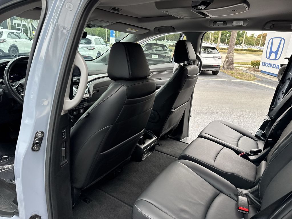 2024 Honda Odyssey Touring - Photo 30