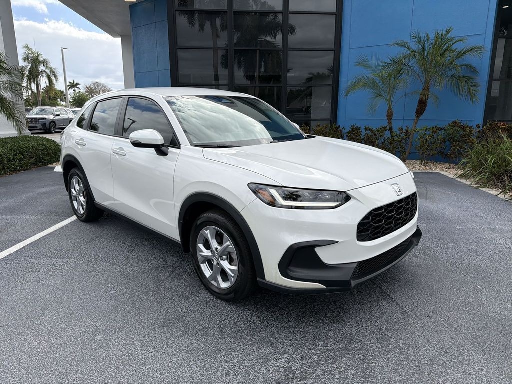 Used 2025 Honda HR-V LX SUV