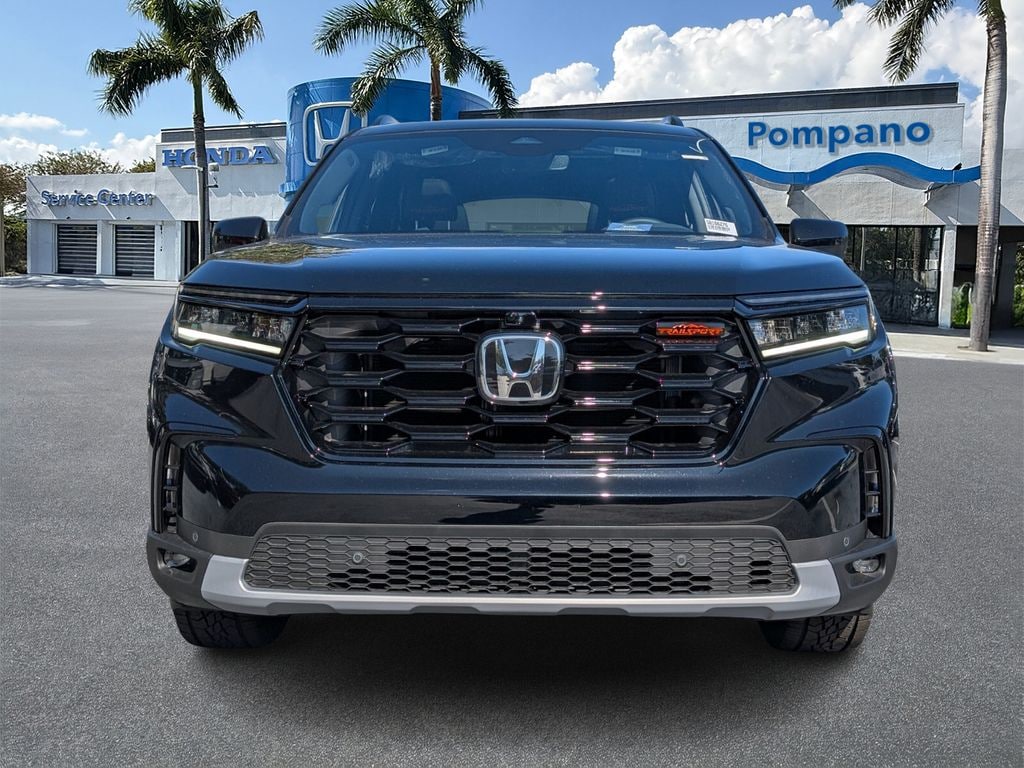 New 2025 Honda Pilot TrailSport SUV