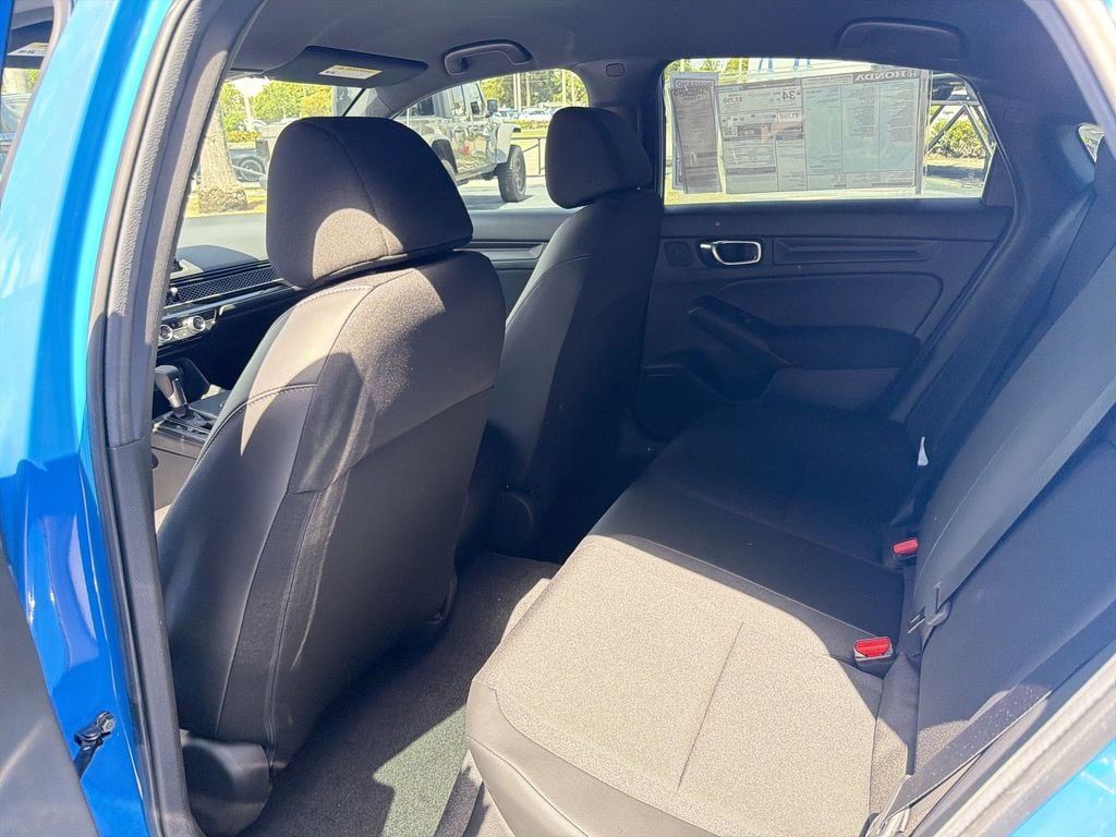 2025 Honda Civic Hatchback Sport - Photo 23