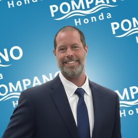 Staff member Richard "RJ" Sherman from ID_30e7b3