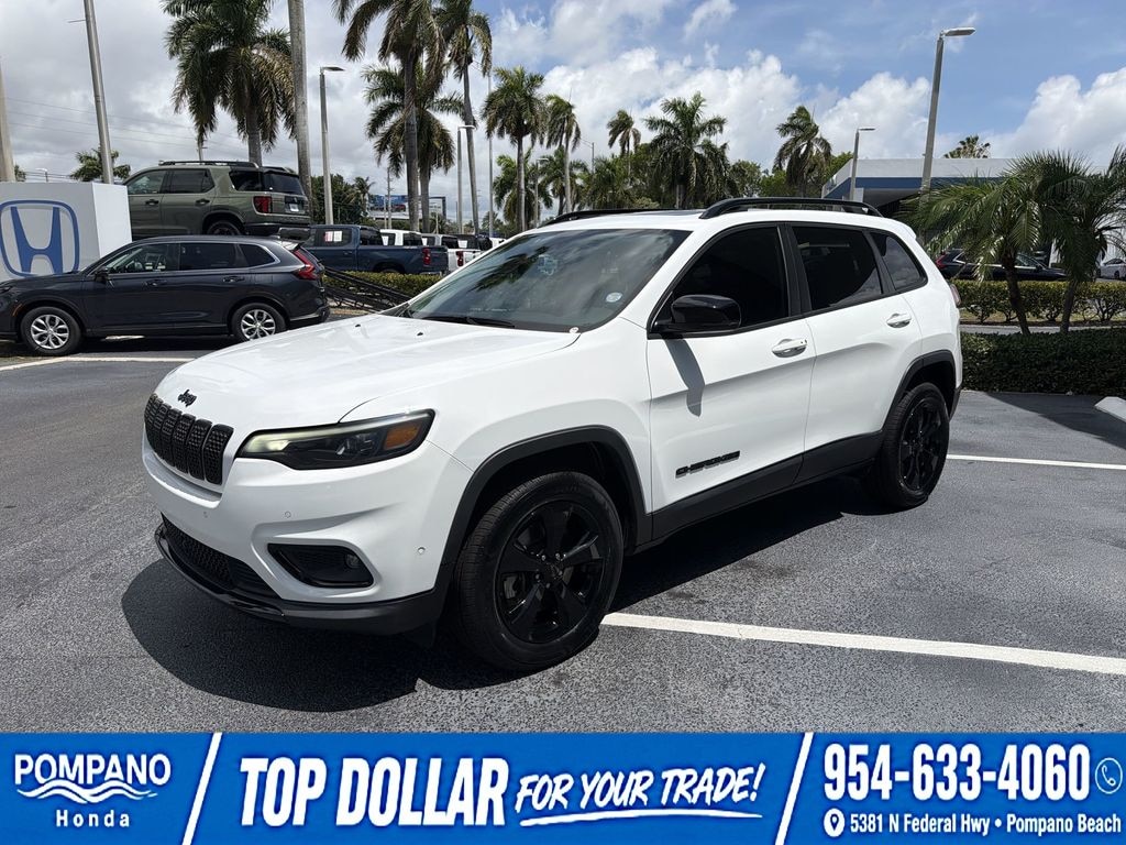 Used 2023 Jeep Cherokee Altitude Lux SUV