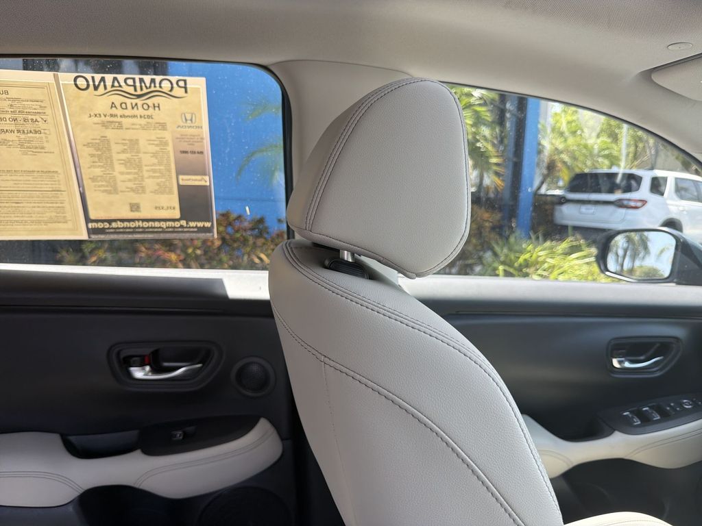 2024 Honda HR-V EX-L - Photo 16