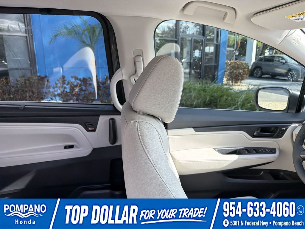 2026 Honda Odyssey EX-L - Photo 17