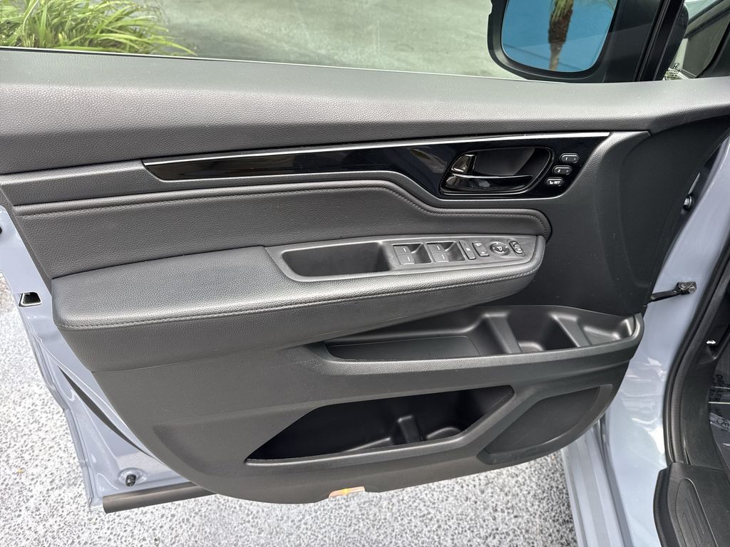 2024 Honda Odyssey Touring - Photo 35