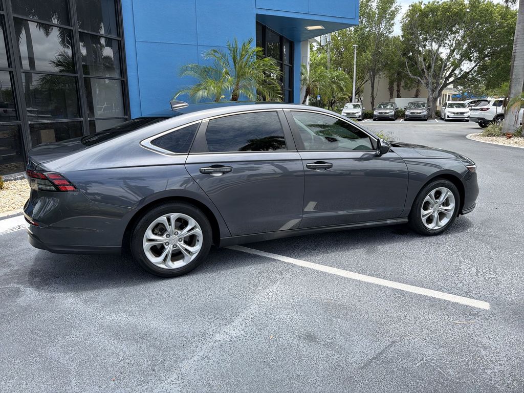 2023 Honda Accord LX - Photo 8