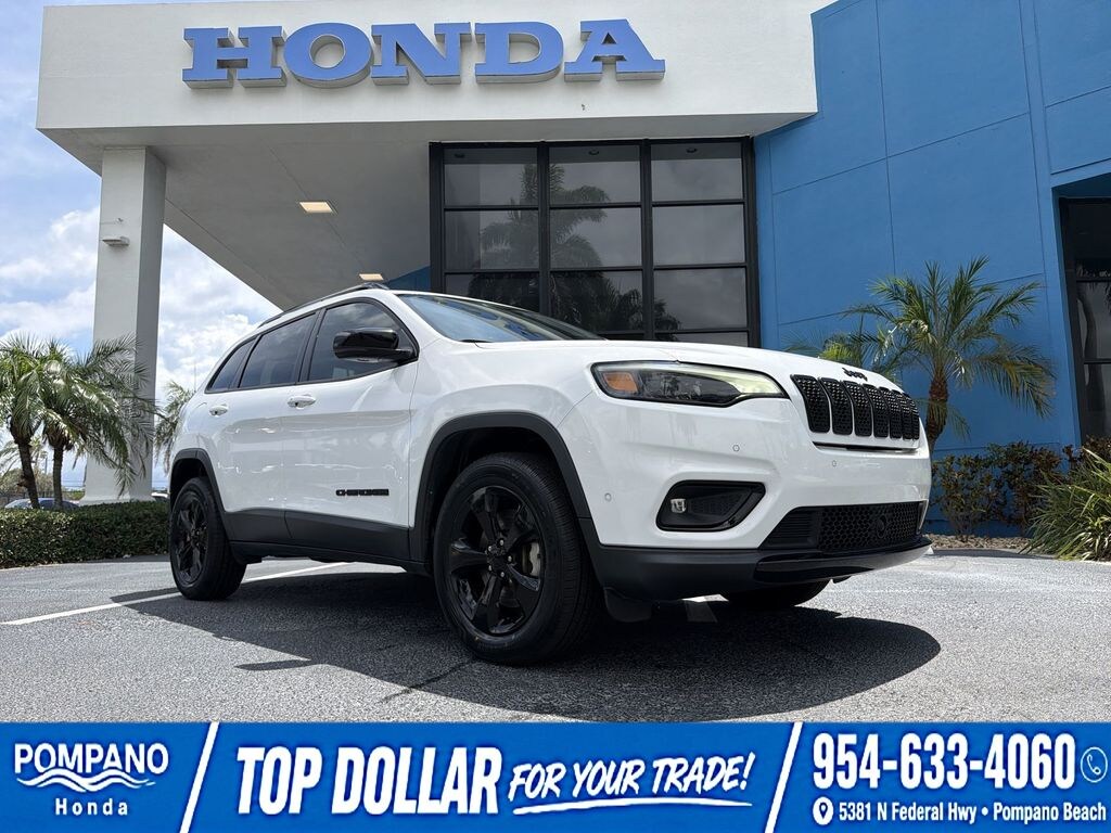 Used 2023 Jeep Cherokee Altitude Lux SUV