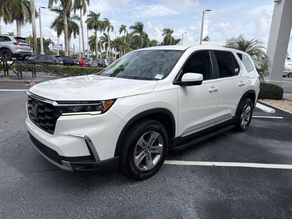Certified 2025 Honda Pilot EX-L SUV