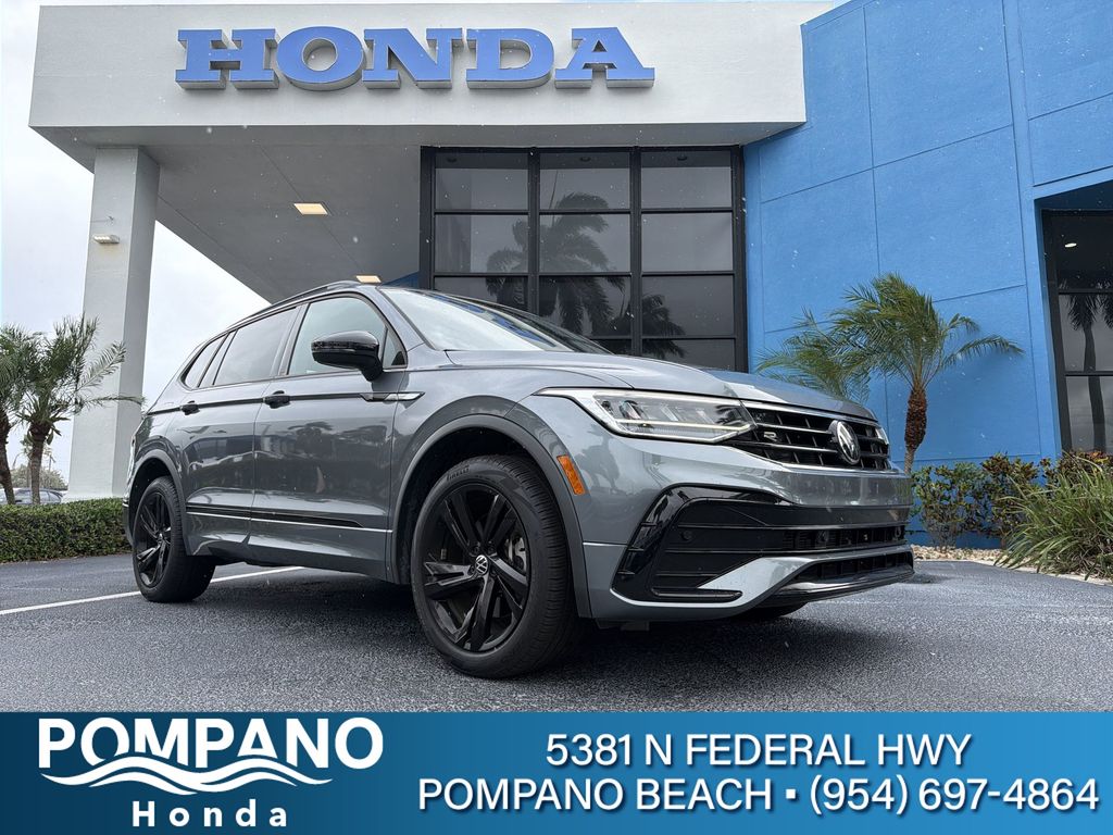 2023 Volkswagen Tiguan SE R-LINE BLACK