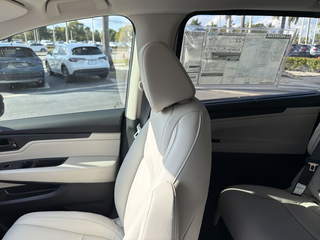 2026 Honda Odyssey EX-L - Photo 10