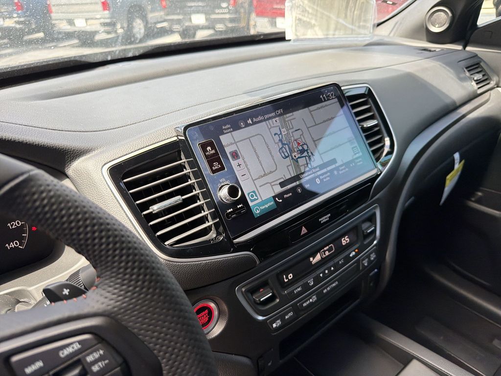 2025 Honda Ridgeline TrailSport - Photo 26