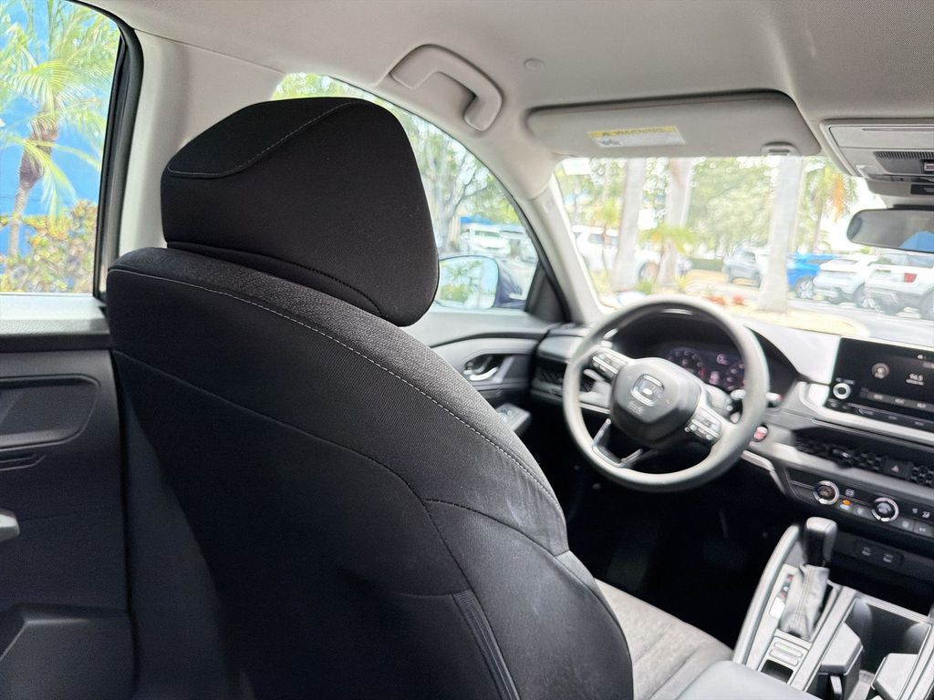 2023 Honda Accord LX - Photo 17