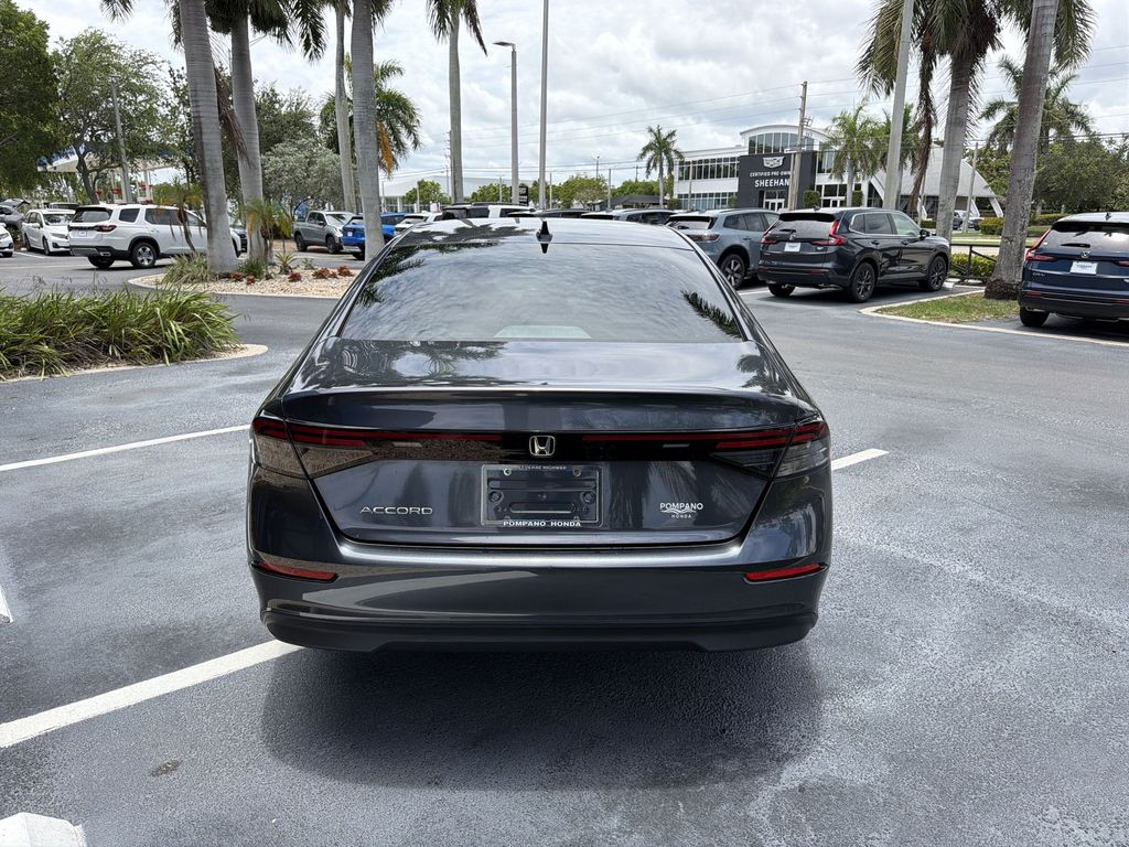 2023 Honda Accord LX - Photo 7