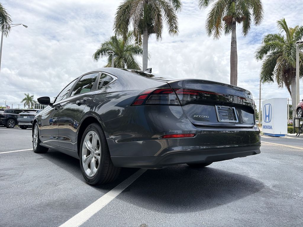 2023 Honda Accord LX - Photo 18
