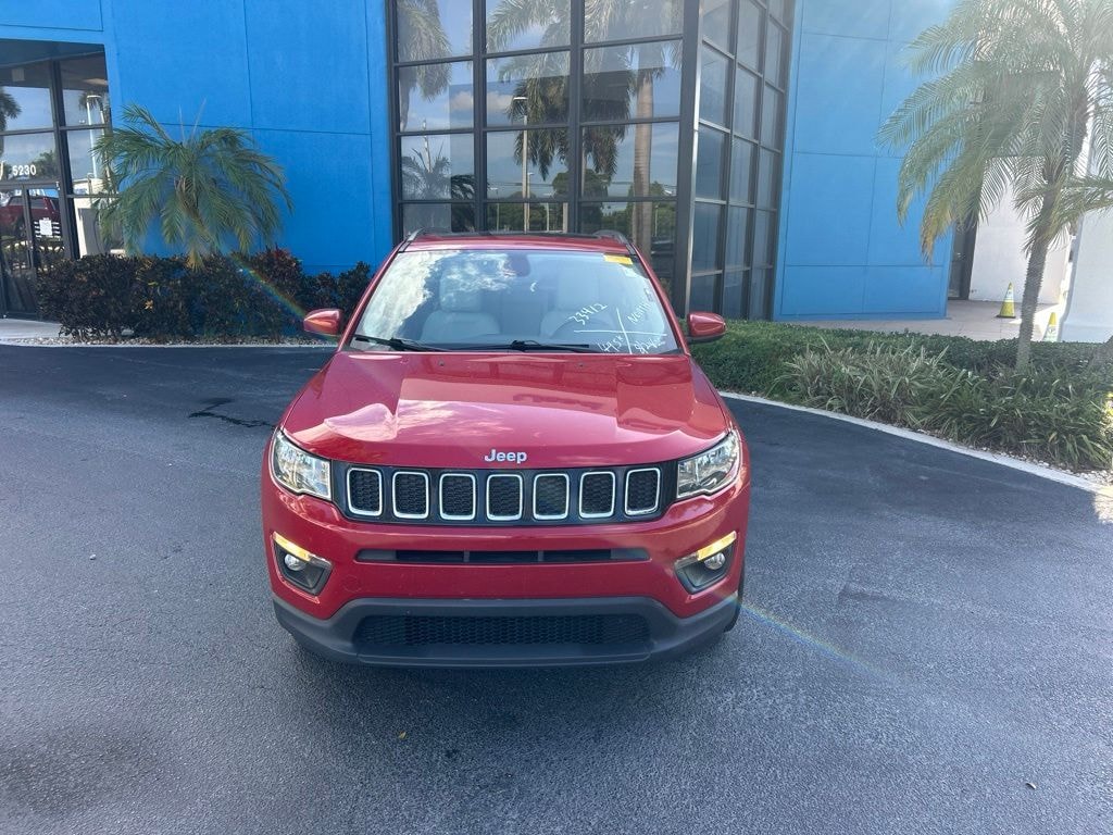 Used 2018 Jeep Compass Latitude FWD SUV