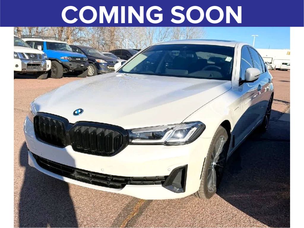 2022 BMW 5 Series 530e's photo