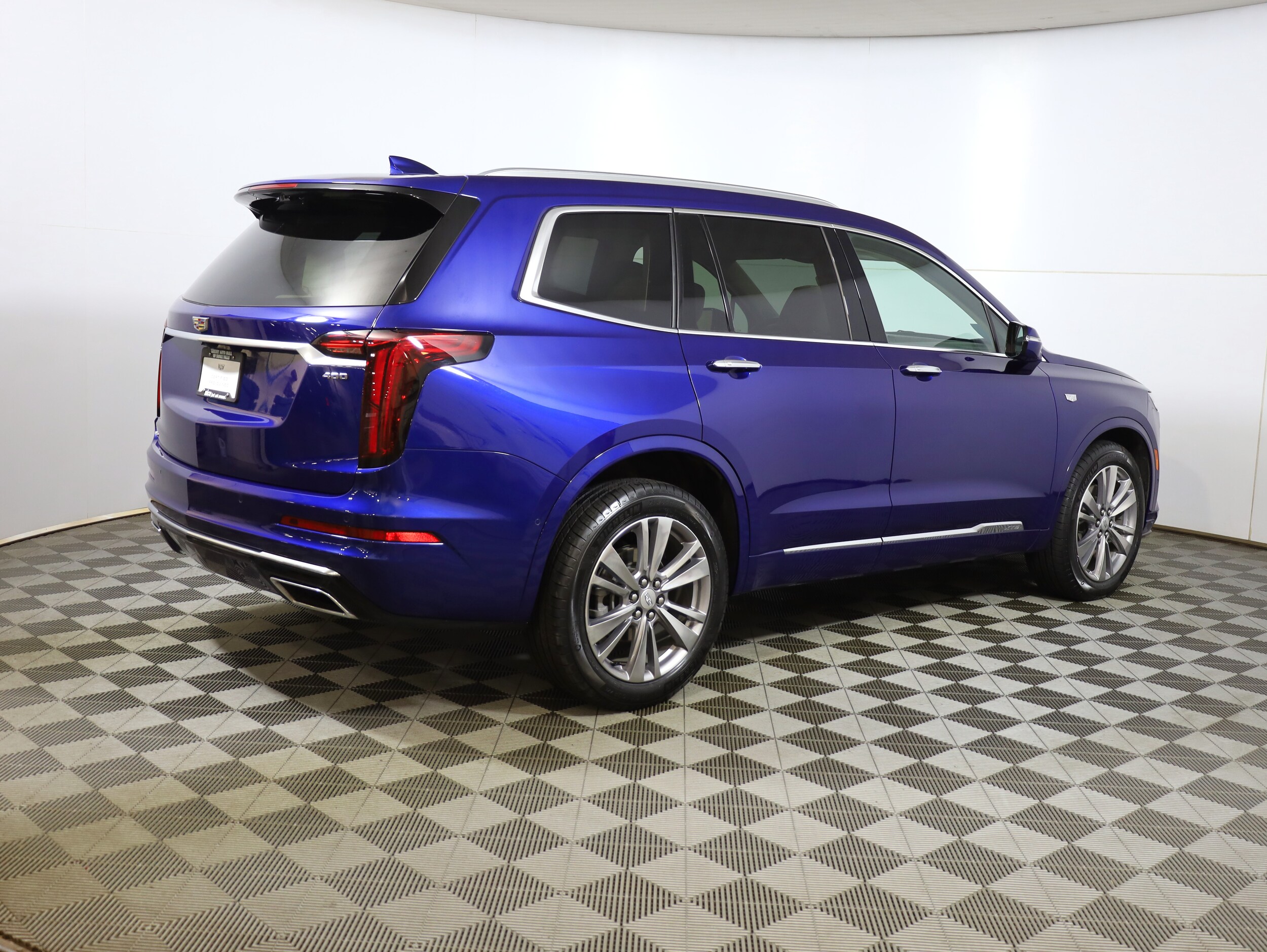 2023 Cadillac XT6 Premium Luxury photo 4