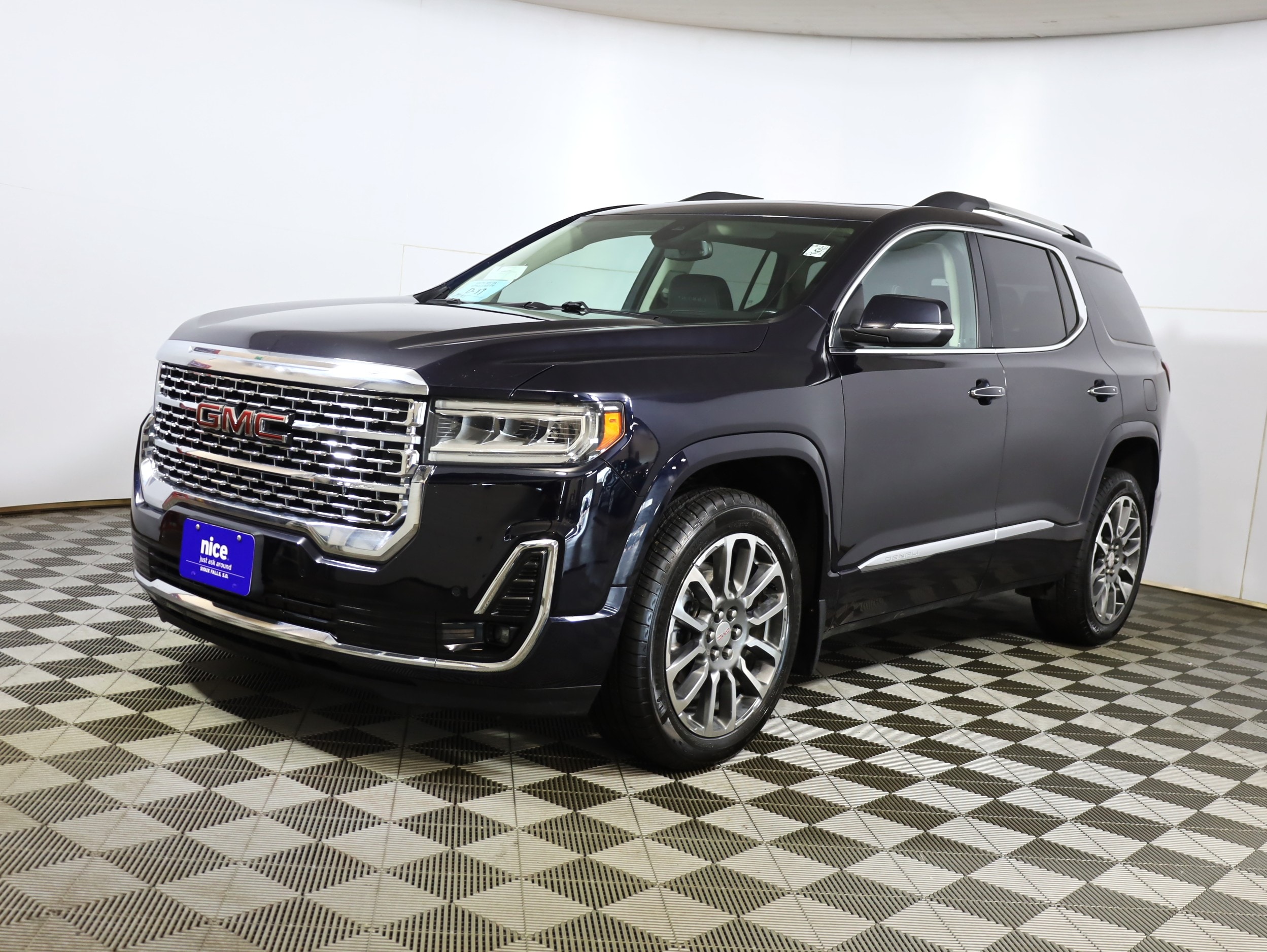 2021 GMC Acadia Denali