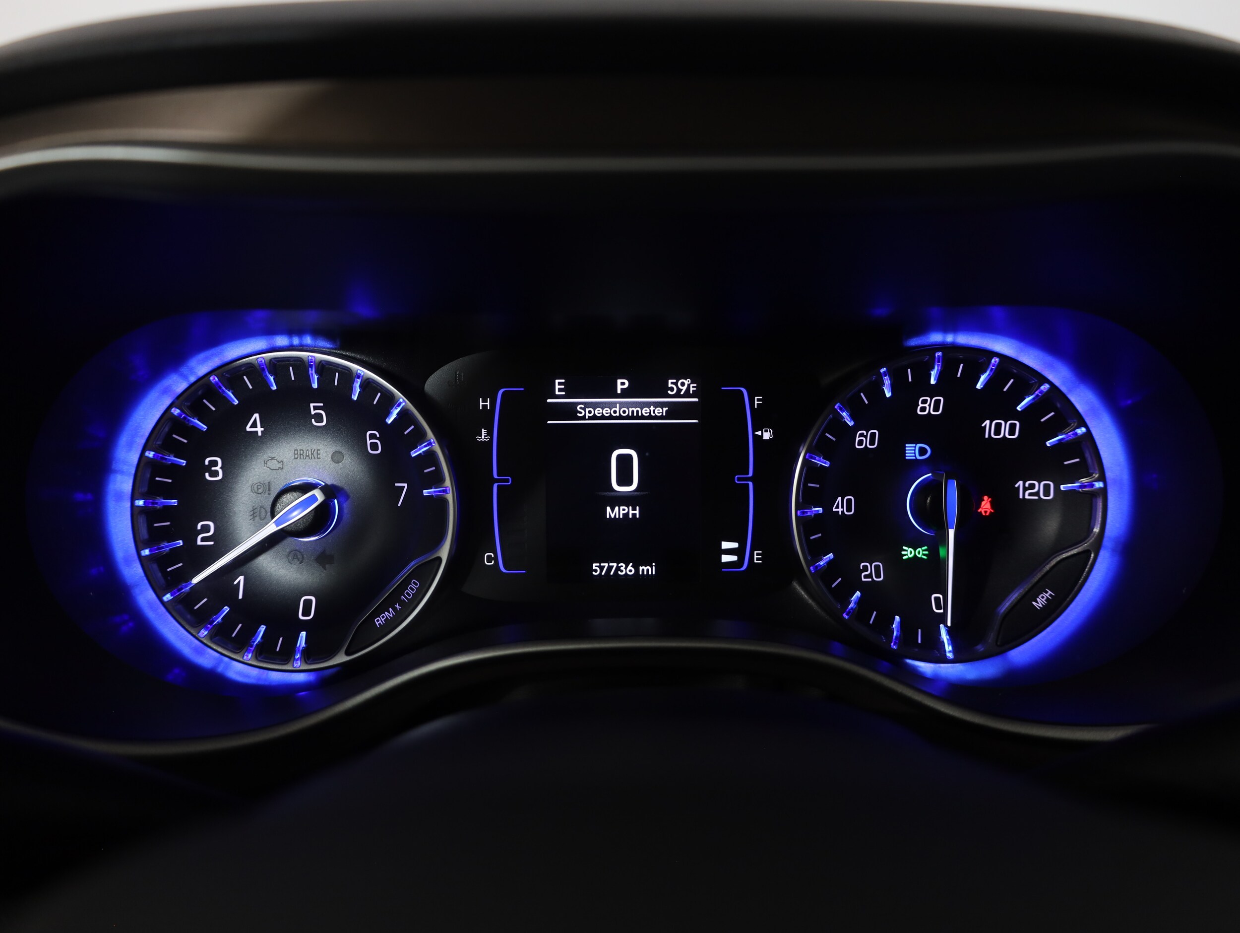2024 Chrysler Voyager LX - Photo 14