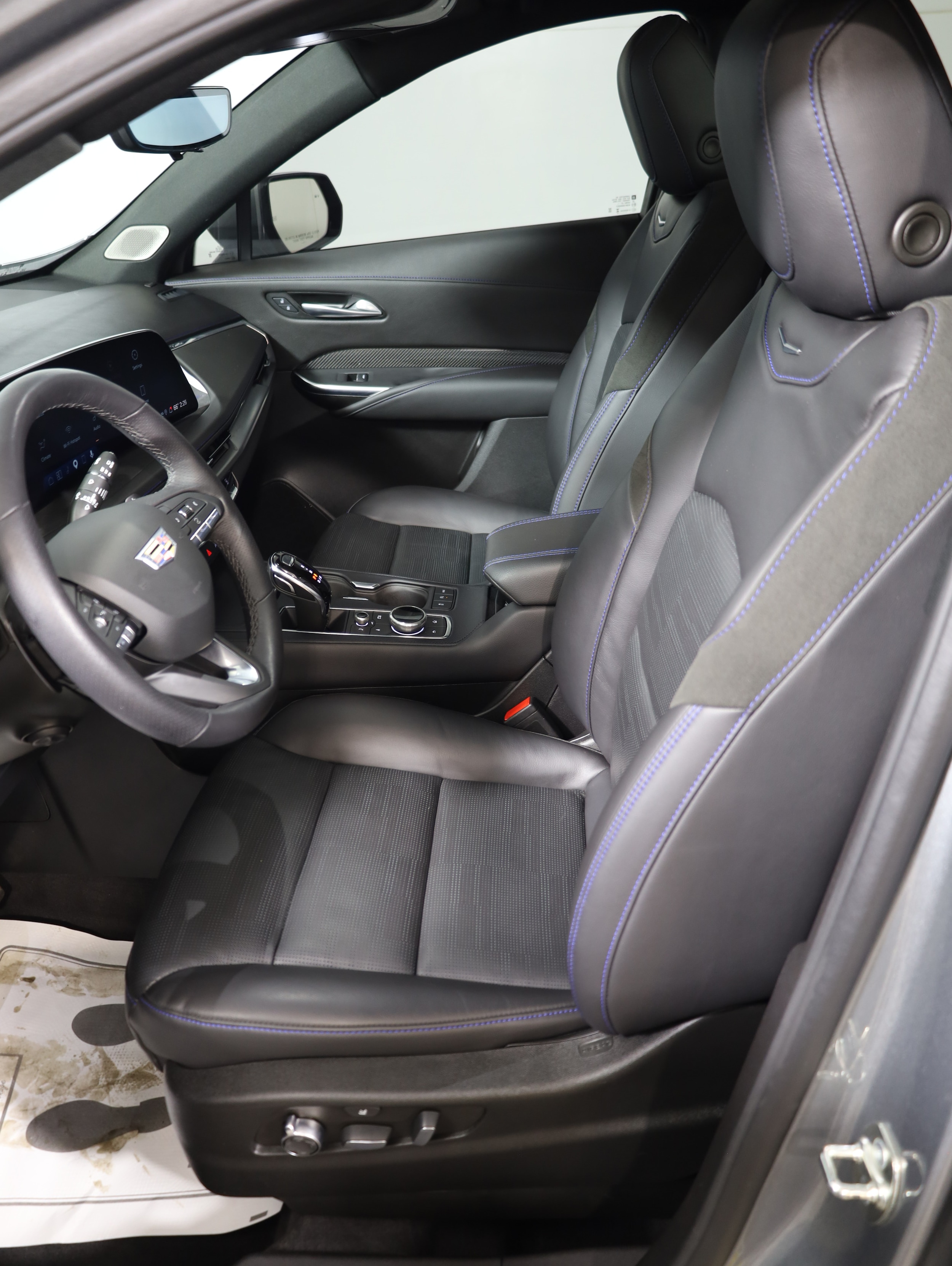 2024 Cadillac XT4 Sport - Photo 7