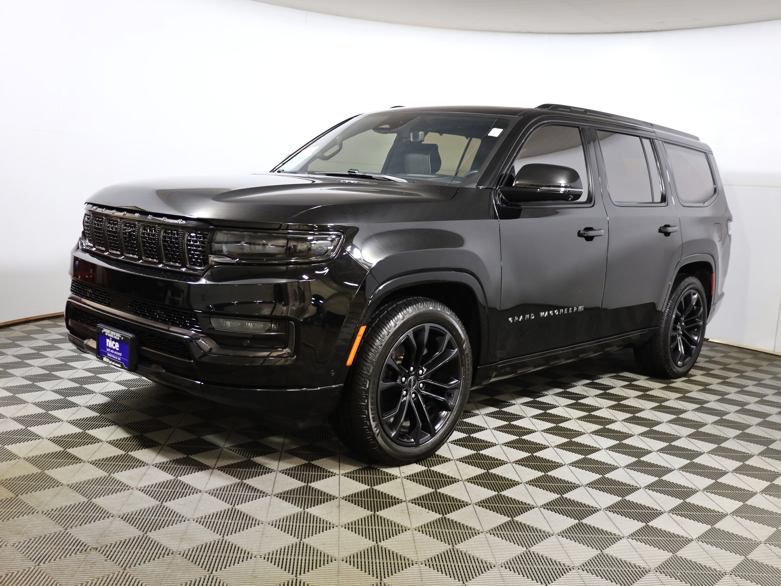 2022 Jeep Grand Wagoneer Series II Obsidian