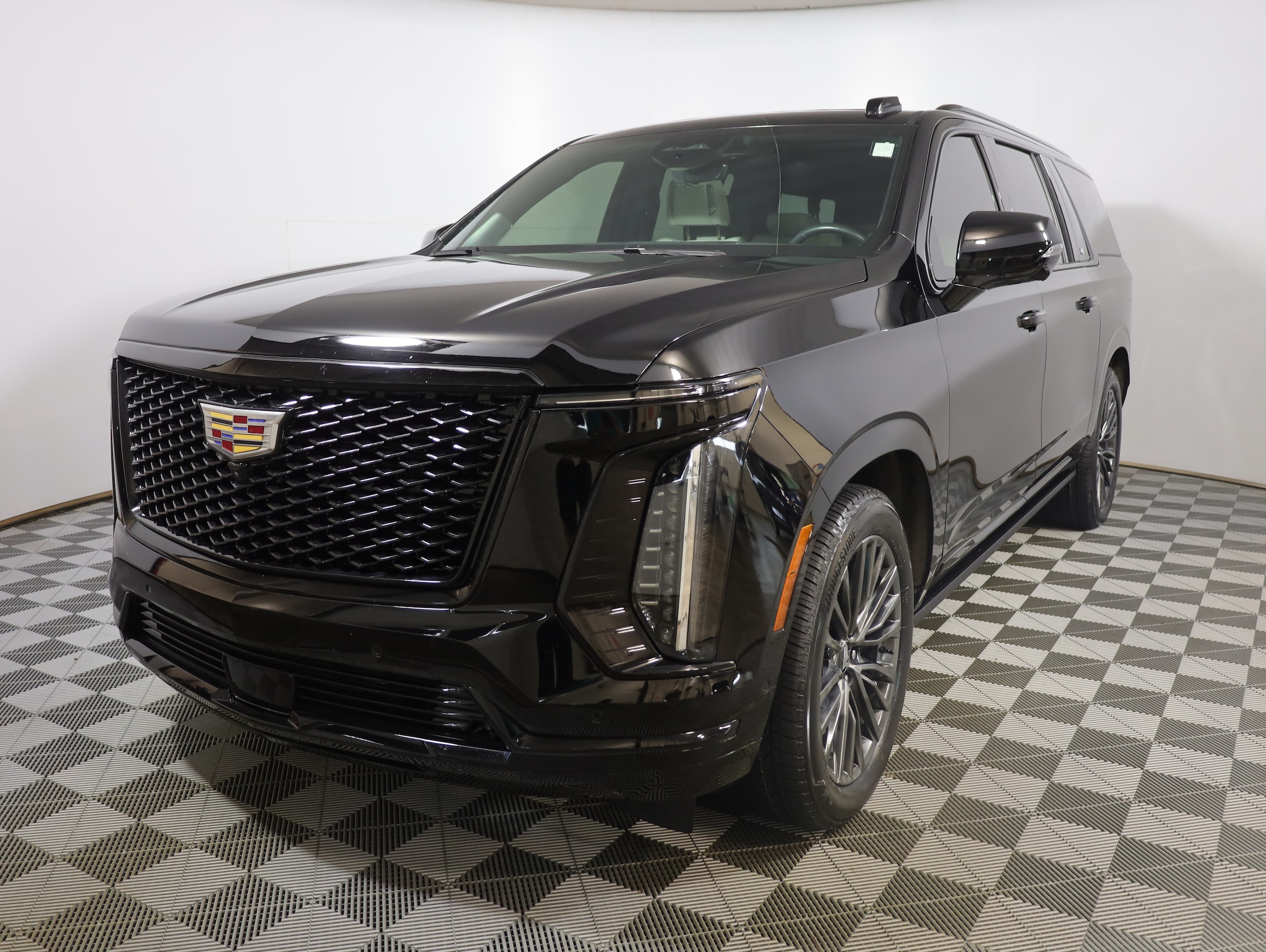 2025 Cadillac Escalade ESV
